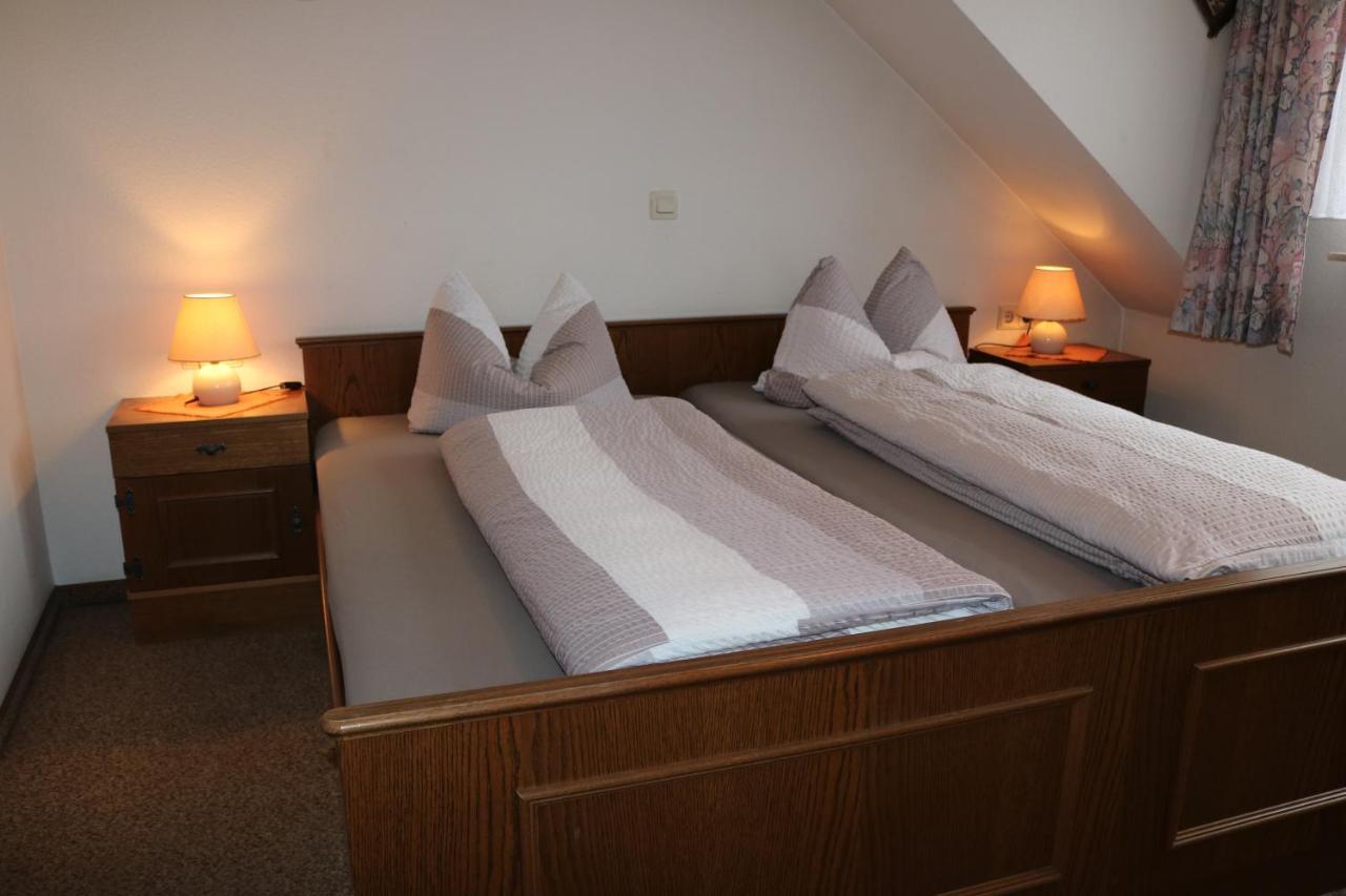 Pension Selzer Antrifttal ภายนอก รูปภาพ